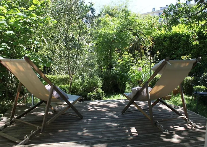 住宿加早餐酒店 La Tropicale- D'hote Au Calme 3*