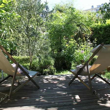 Bed and Breakfast La Tropicale- D'hote Au Calme 3*